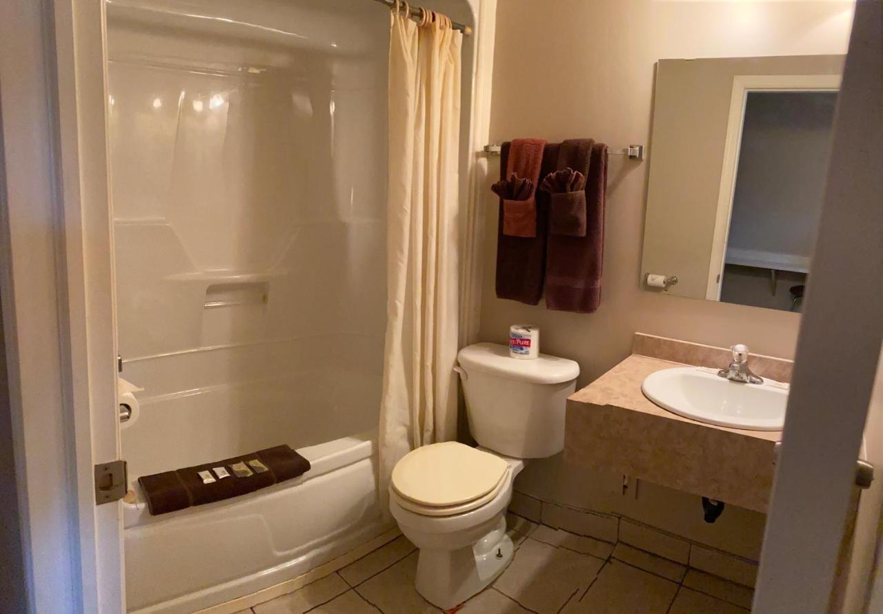 Drayton Valley Aspen Motor Inn מראה חיצוני תמונה