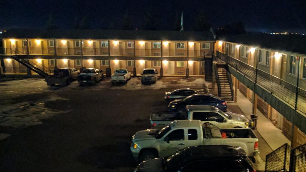 Drayton Valley Aspen Motor Inn מראה חיצוני תמונה