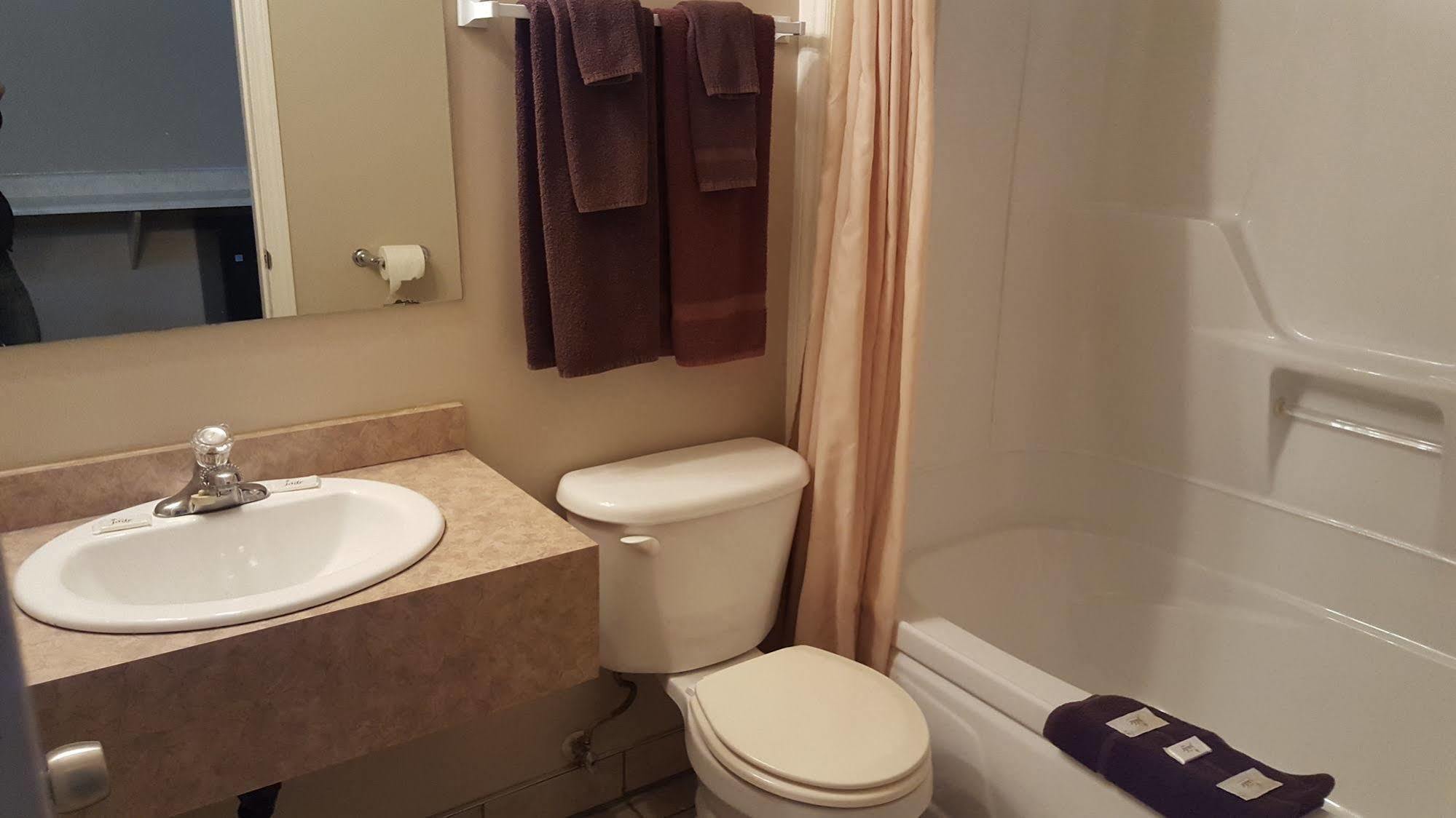 Drayton Valley Aspen Motor Inn מראה חיצוני תמונה